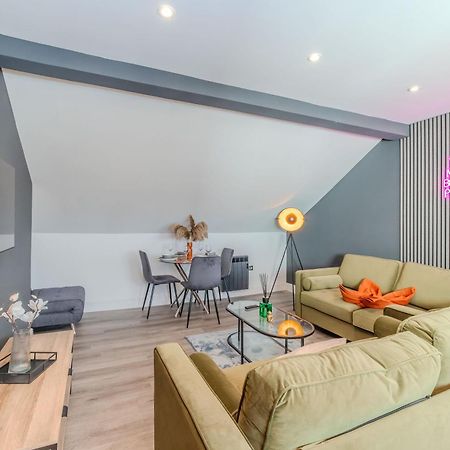 Luxe City Living L 2-Bedroom Flat With Free Parking Brighton Bagian luar foto