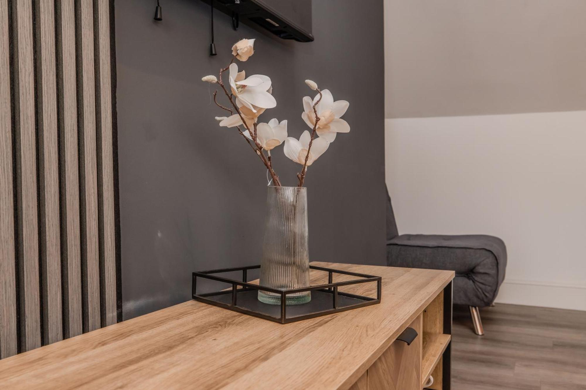 Luxe City Living L 2-Bedroom Flat With Free Parking Brighton Bagian luar foto