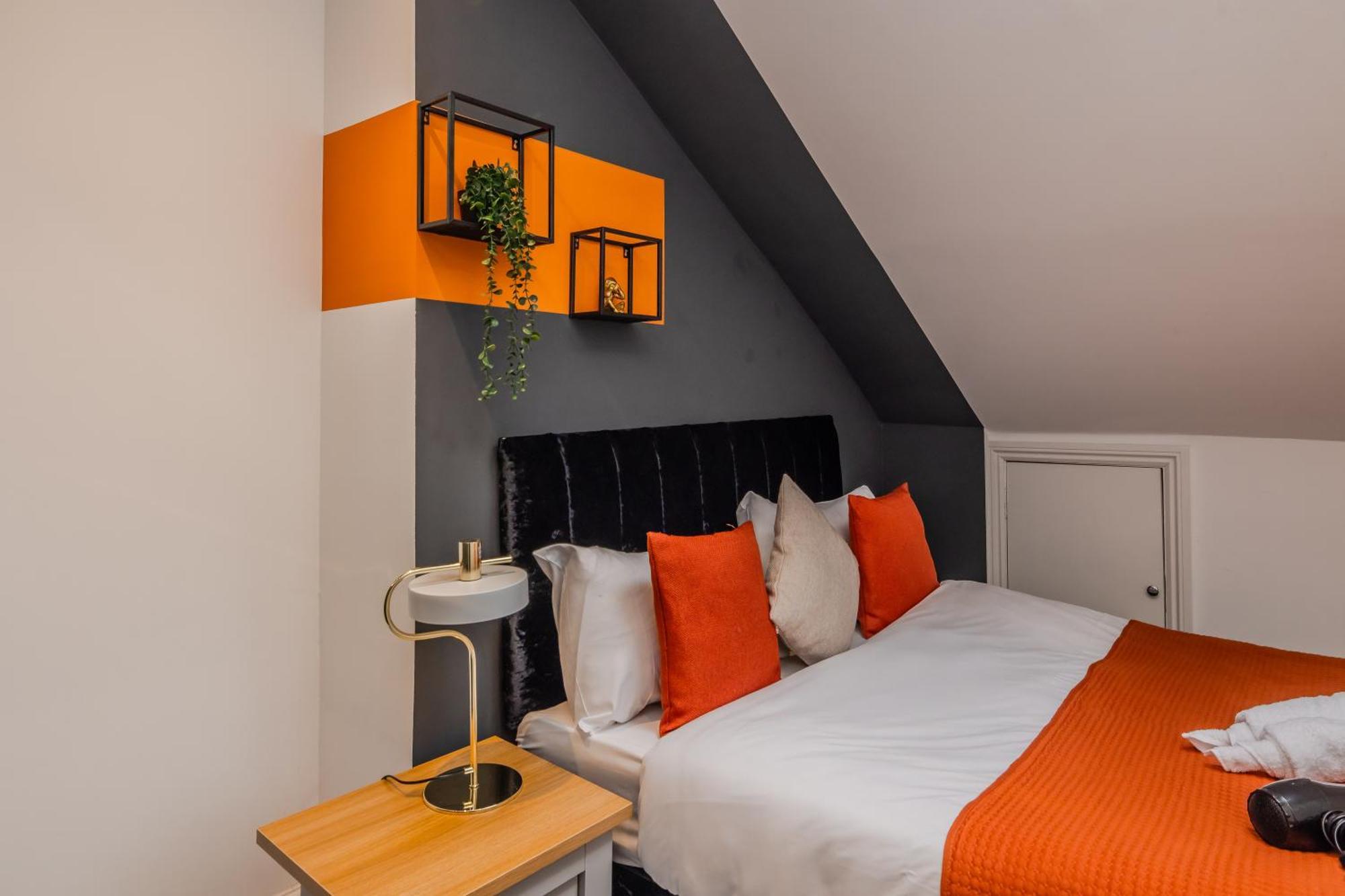 Luxe City Living L 2-Bedroom Flat With Free Parking Brighton Bagian luar foto