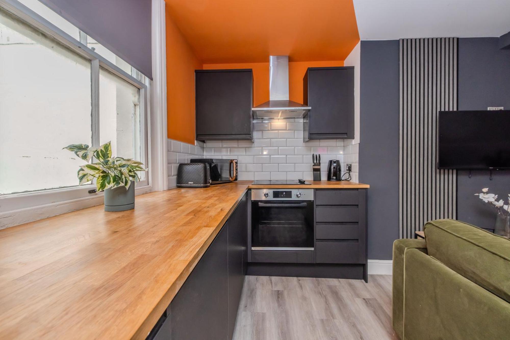 Luxe City Living L 2-Bedroom Flat With Free Parking Brighton Bagian luar foto