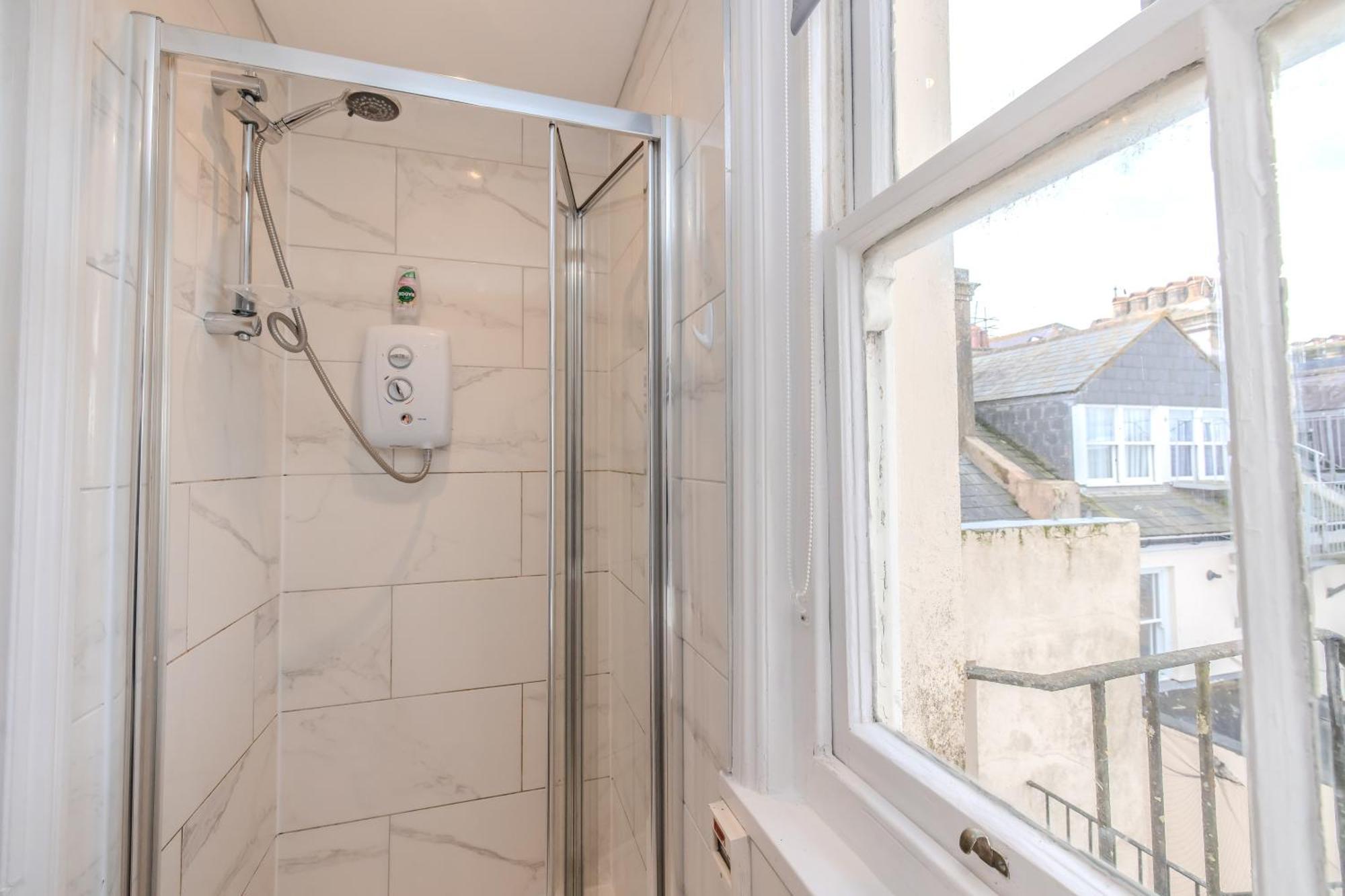 Luxe City Living L 2-Bedroom Flat With Free Parking Brighton Bagian luar foto